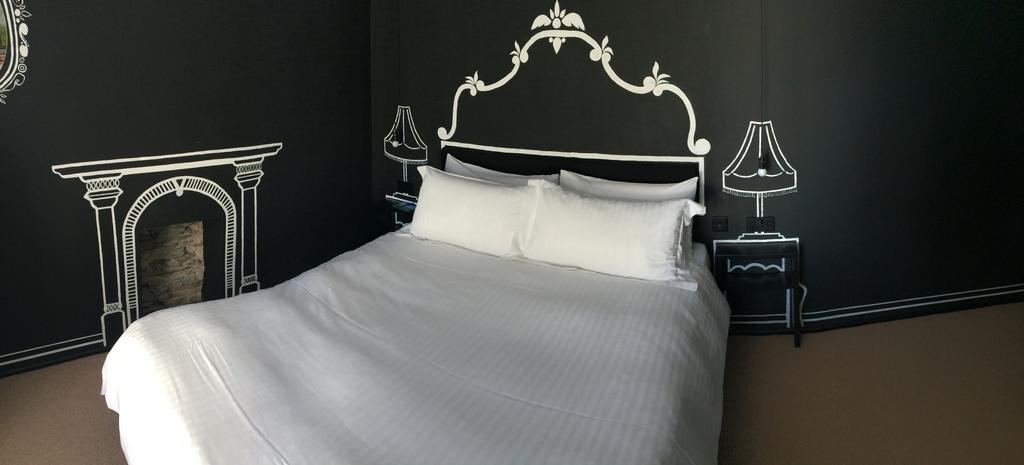 The Blue Door Bed & Breakfast New Quay Dış mekan fotoğraf